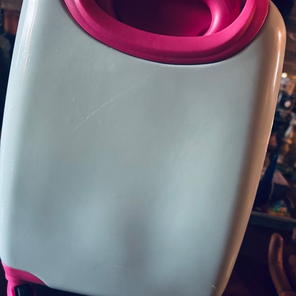 Luggage - Picture 4 of 7